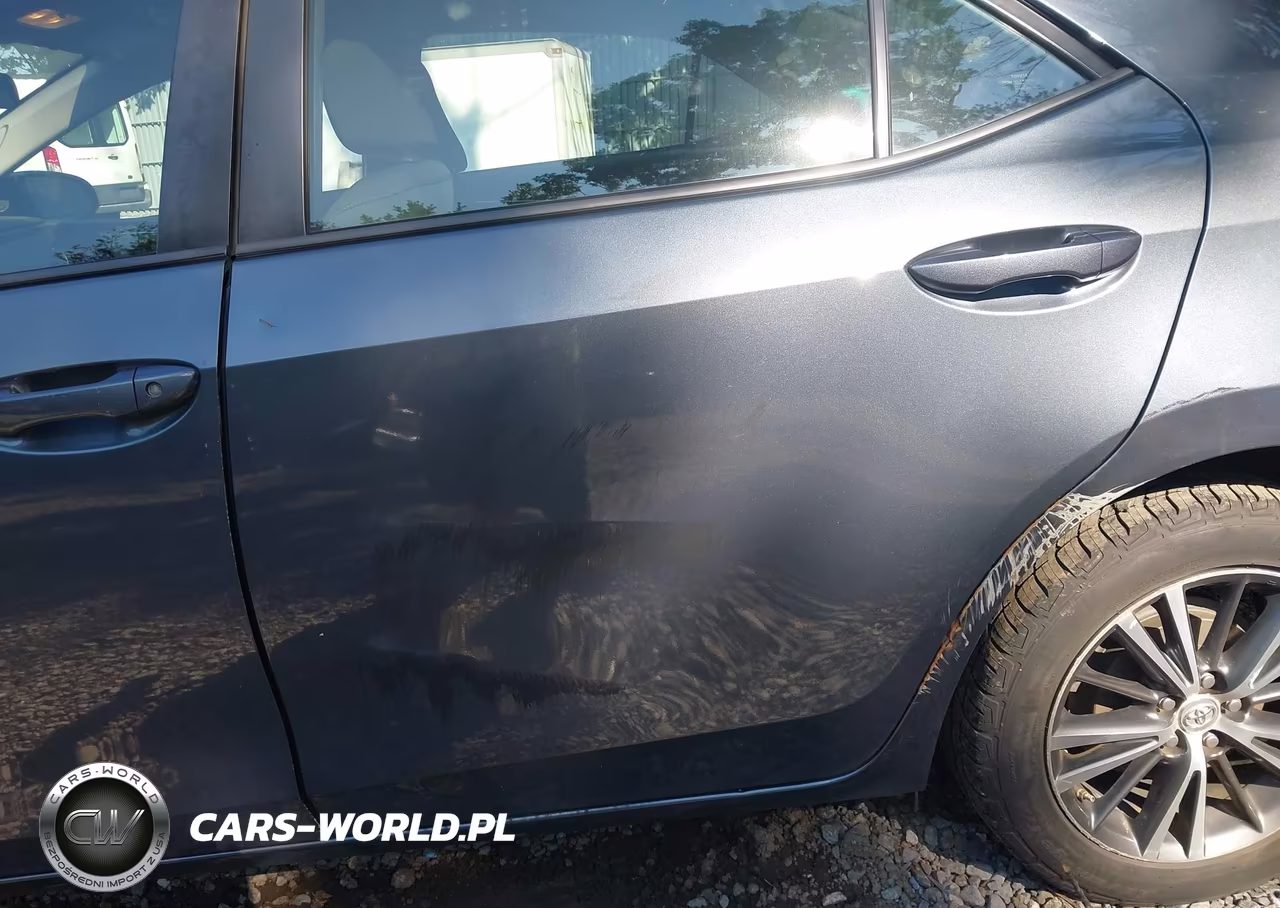 2018 Toyota Corolla Le VIN:5YFBURHE0JP830292 - 19