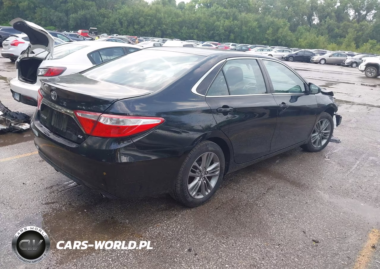 2017 Toyota Camry Se VIN:4T1BF1FK4HU348504 - 4