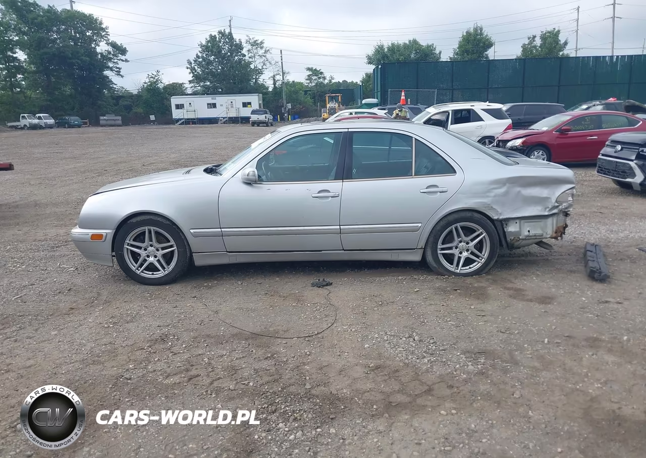 2000 Mercedes-Benz E 320 VIN:WDBJF65J3YB119053 - 14