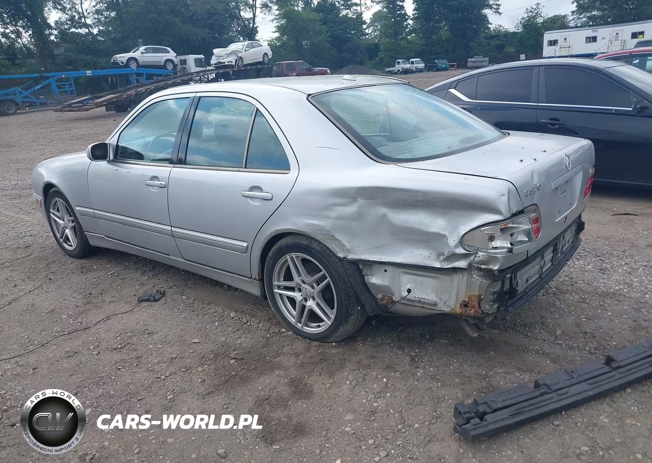 2000 Mercedes-Benz E 320 VIN:WDBJF65J3YB119053 - 3