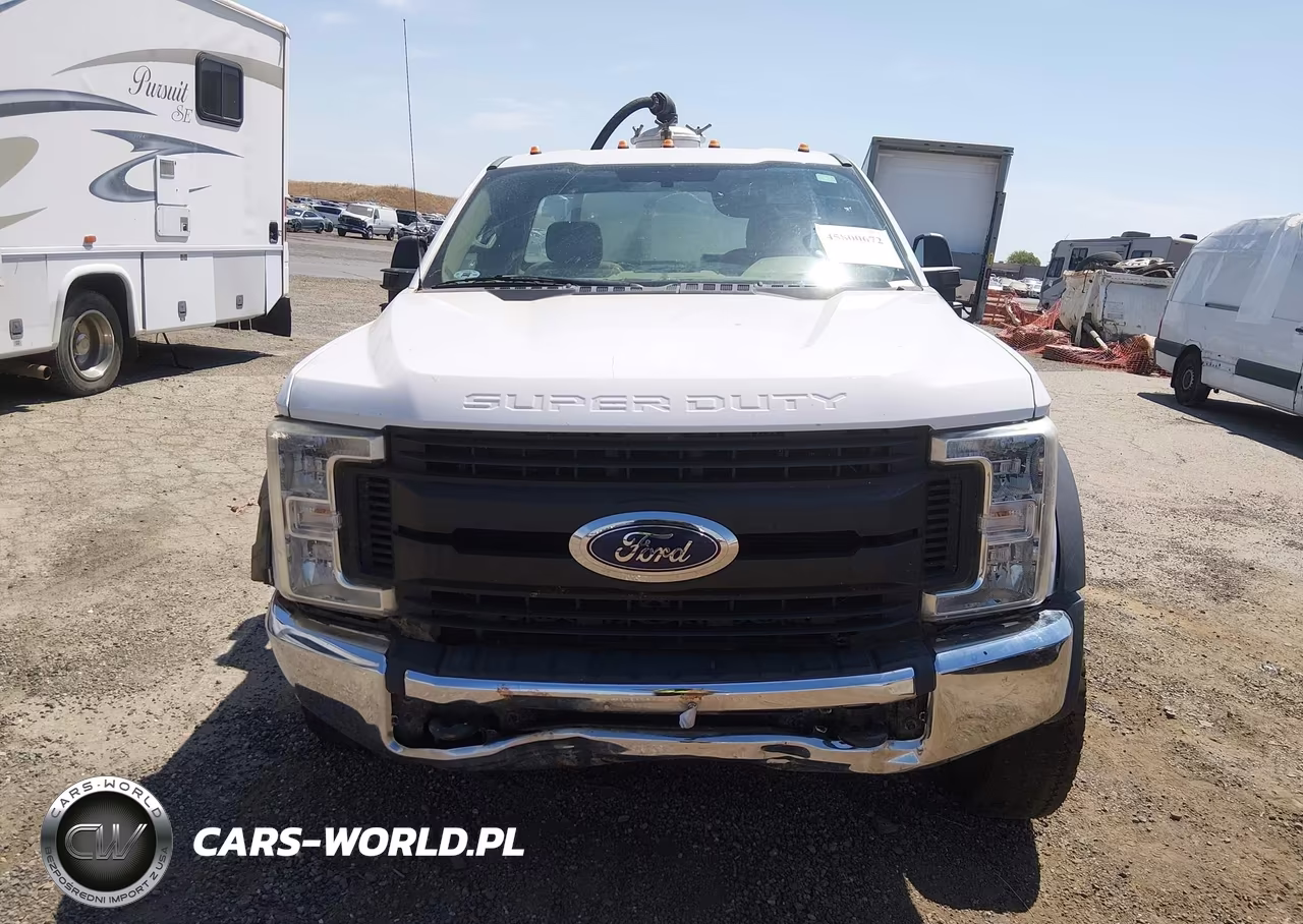 2019 Ford F-550 Chassis Xl VIN:1FDUF5HT2KEF21038 - 12
