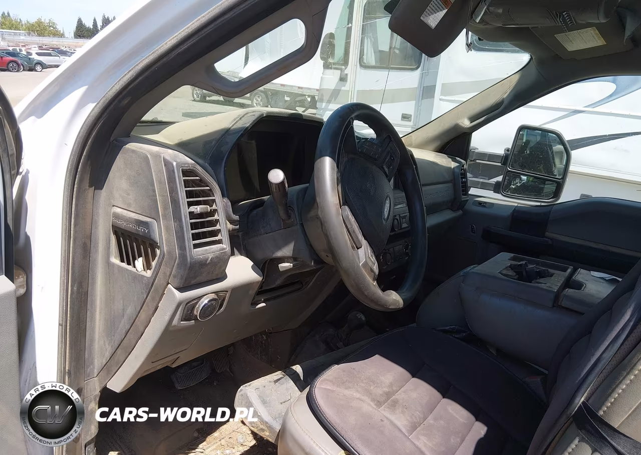 2019 Ford F-550 Chassis Xl VIN:1FDUF5HT2KEF21038 - 7