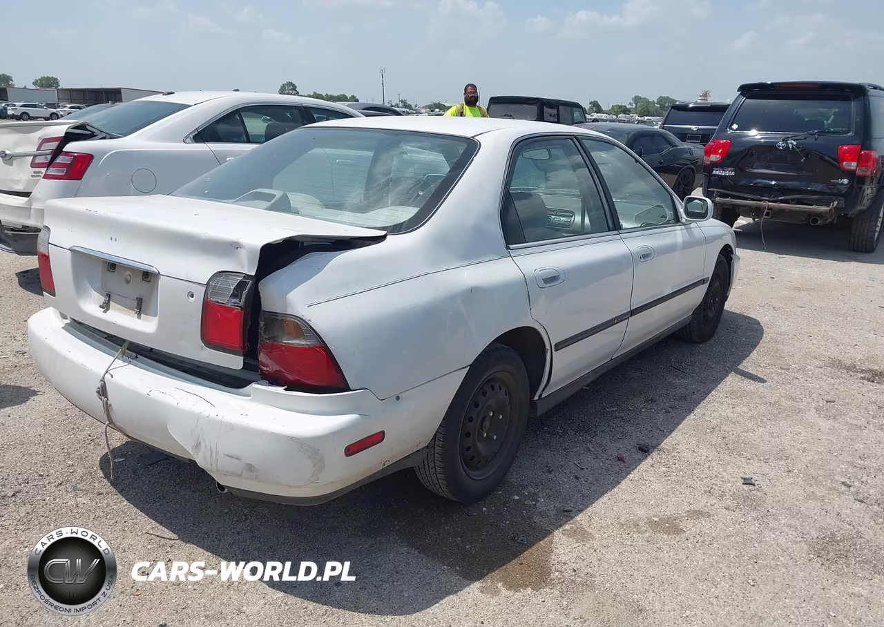 1997 Honda Accord Lx VIN:1HGCD5639VA078957 - 4