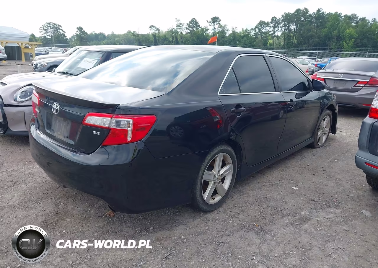 2014 Toyota Camry Se VIN:4T1BF1FKXEU726420 - 4