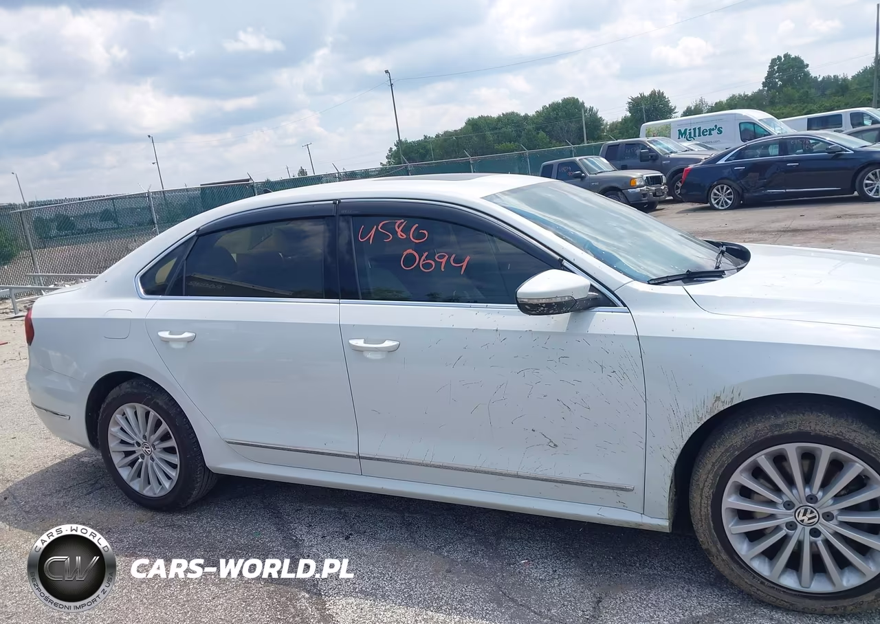 2017 Volkswagen Passat 1.8T Se VIN:1VWBT7A32HC063982 - 13