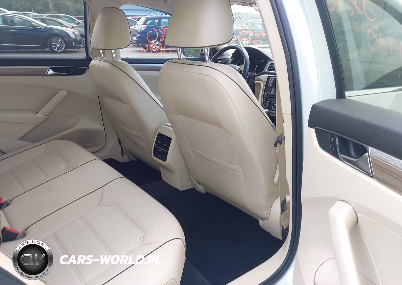 2017 Volkswagen Passat 1.8T Se VIN:1VWBT7A32HC063982 - 8