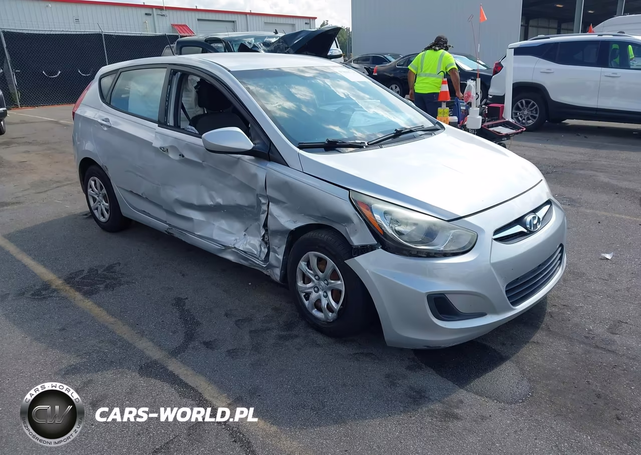2012 Hyundai Accent Gs