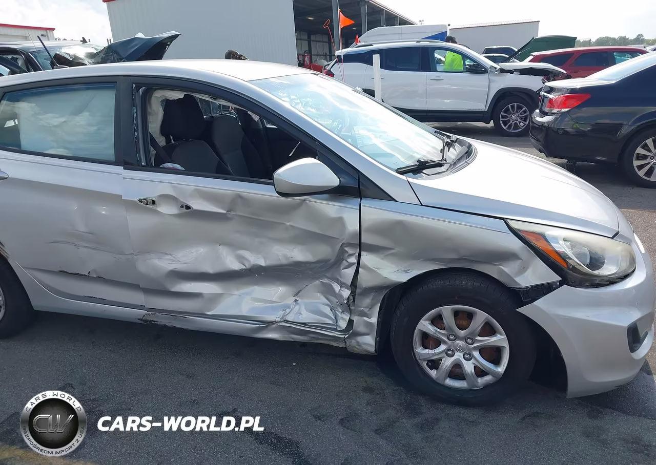 2012 Hyundai Accent Gs VIN:KMHCT5AEXCU057617 - 6