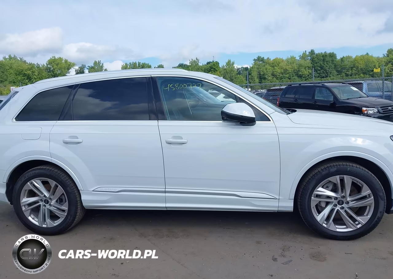 2023 Audi Q7 Premium Plus VIN:WA1LXBF75PD015051 - 13