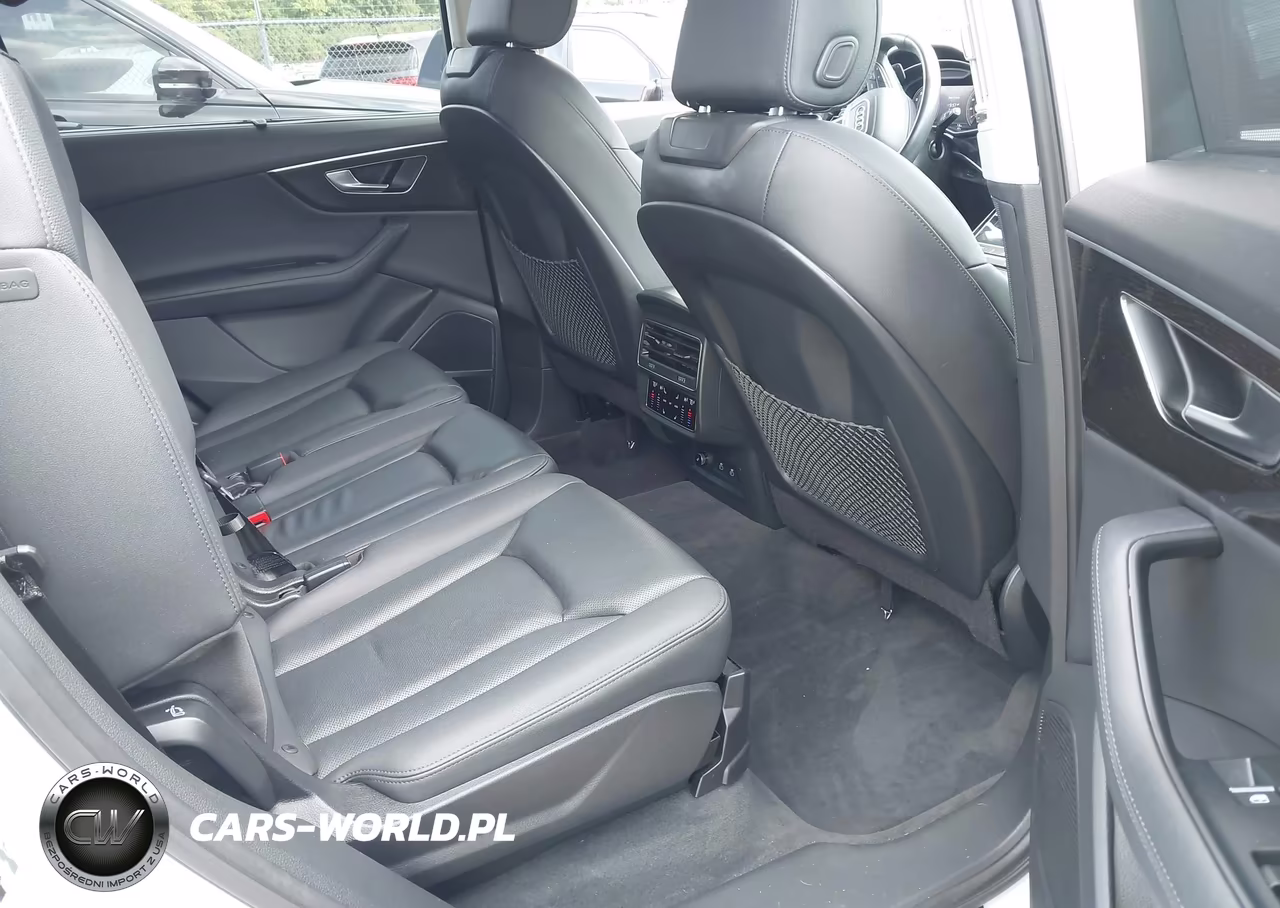 2023 Audi Q7 Premium Plus VIN:WA1LXBF75PD015051 - 8