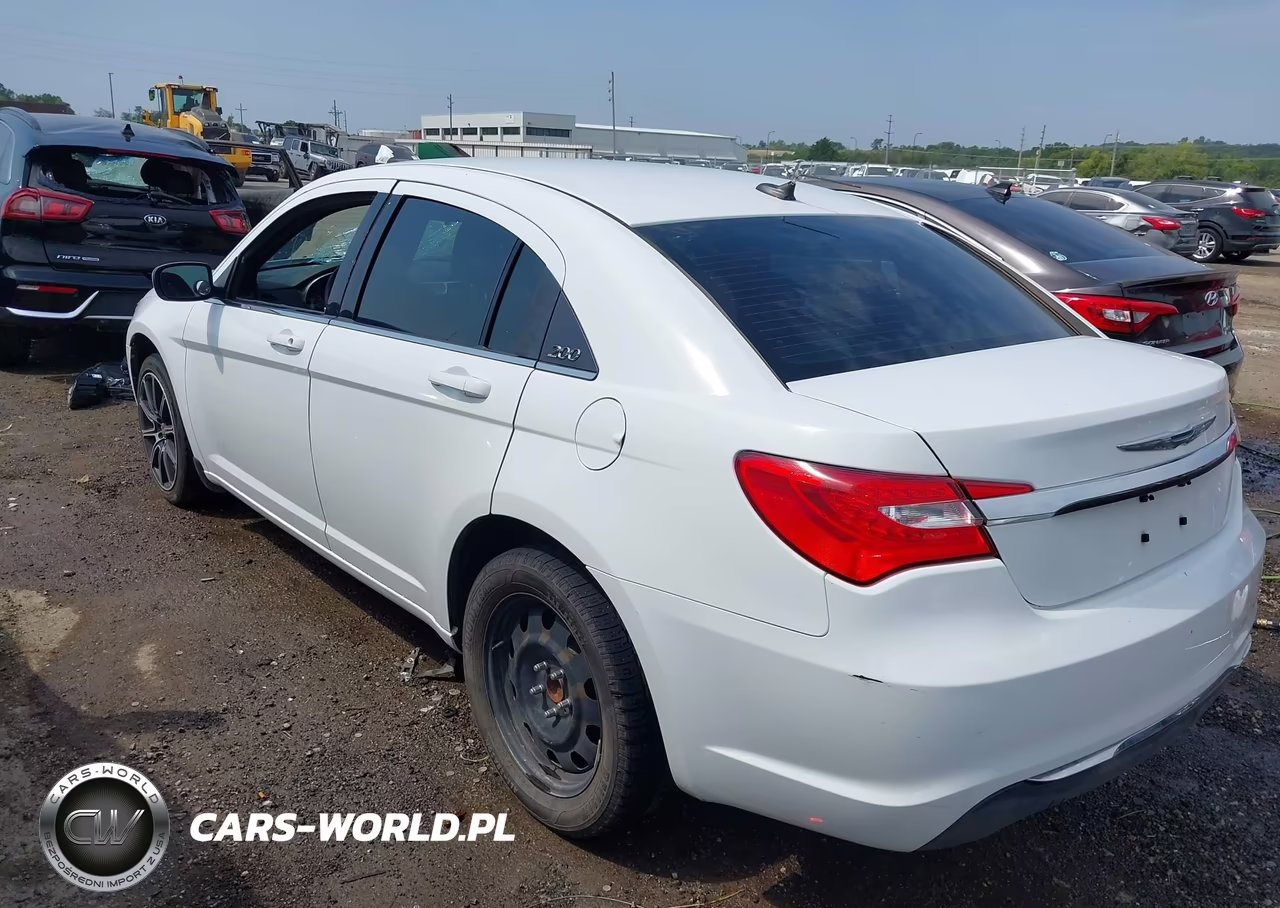 2014 Chrysler 200 Lx VIN:1C3CCBAB1EN194746 - 3