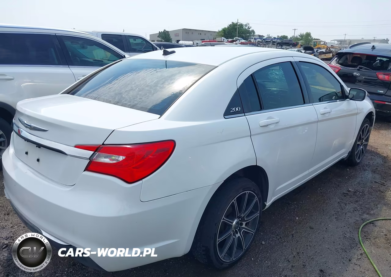 2014 Chrysler 200 Lx VIN:1C3CCBAB1EN194746 - 4