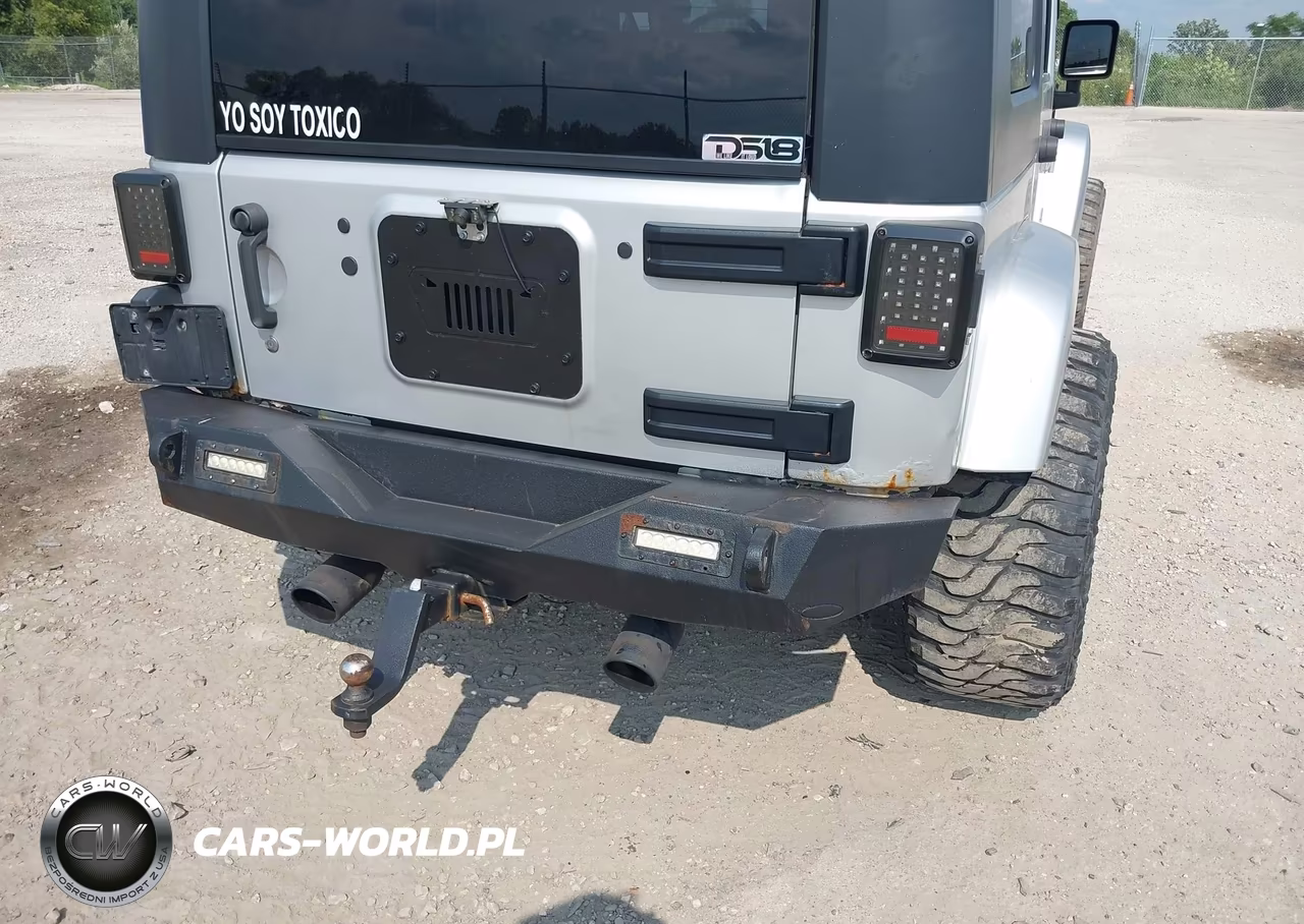 2010 Jeep Wrangler Unlimited Sahara VIN:1J4BA5H13AL123284 - 6