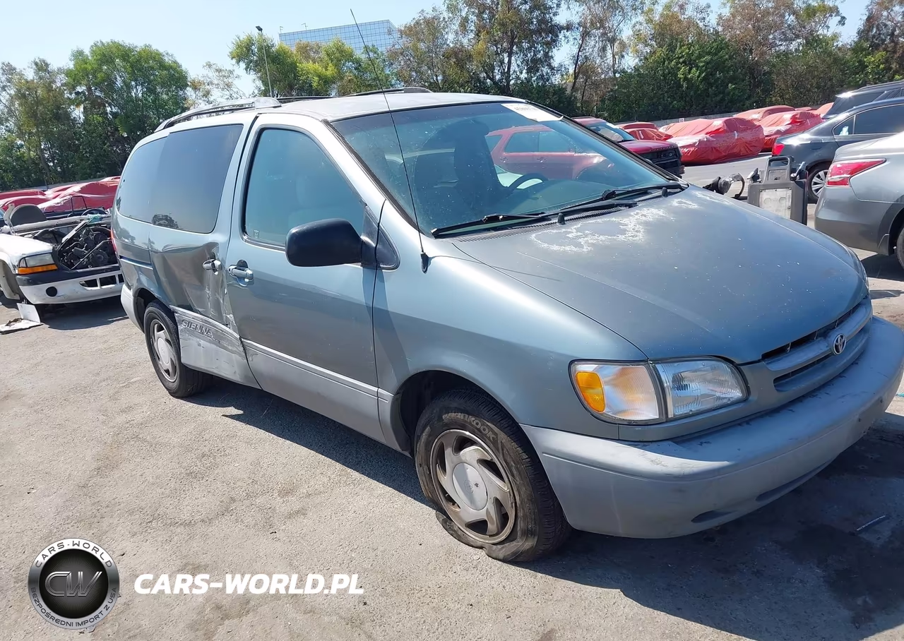 1999 Toyota Sienna Le