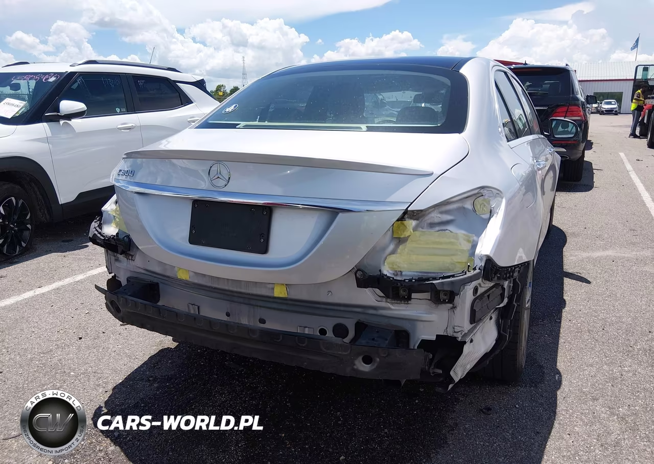 2016 Mercedes-Benz C 300 VIN:55SWF4JB6GU171779 - 6