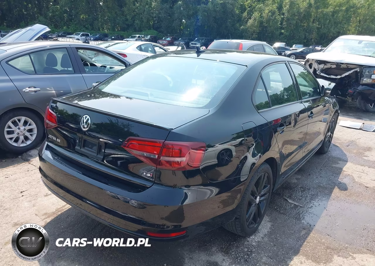 2018 Volkswagen Jetta 1.8T Se Sport VIN:3VWD17AJ4JM230232 - 4