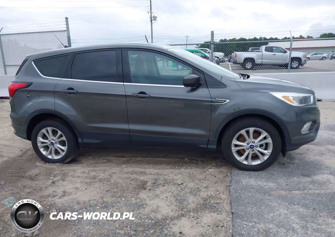 2019 Ford Escape Se VIN:1FMCU0GD4KUB20370 - 13