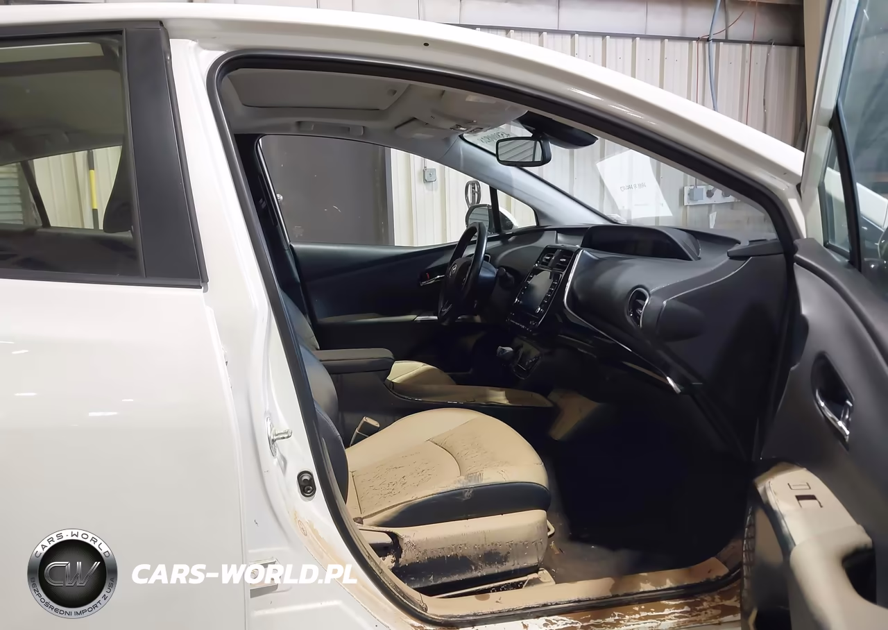 2020 Toyota Prius Xle VIN:JTDKARFU4L3120181 - 5