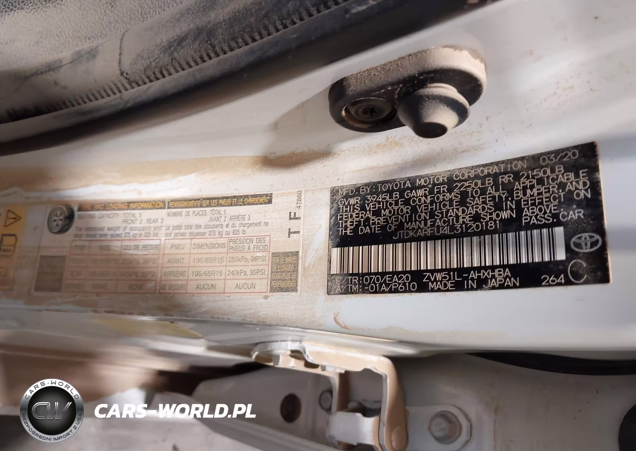 2020 Toyota Prius Xle VIN:JTDKARFU4L3120181 - 9