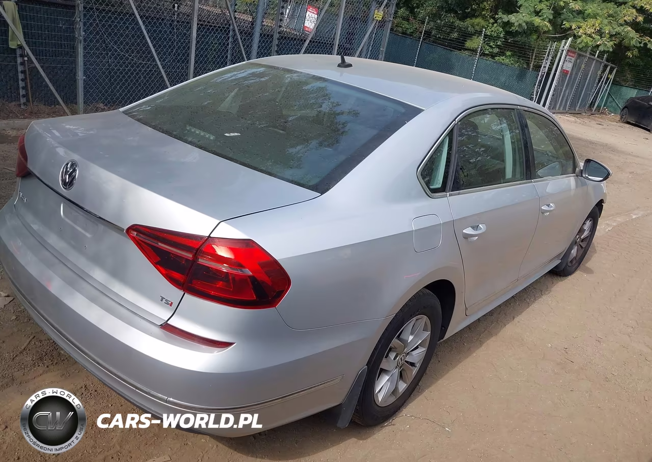 2017 Volkswagen Passat S VIN:1VWAT7A31HC045727 - 4