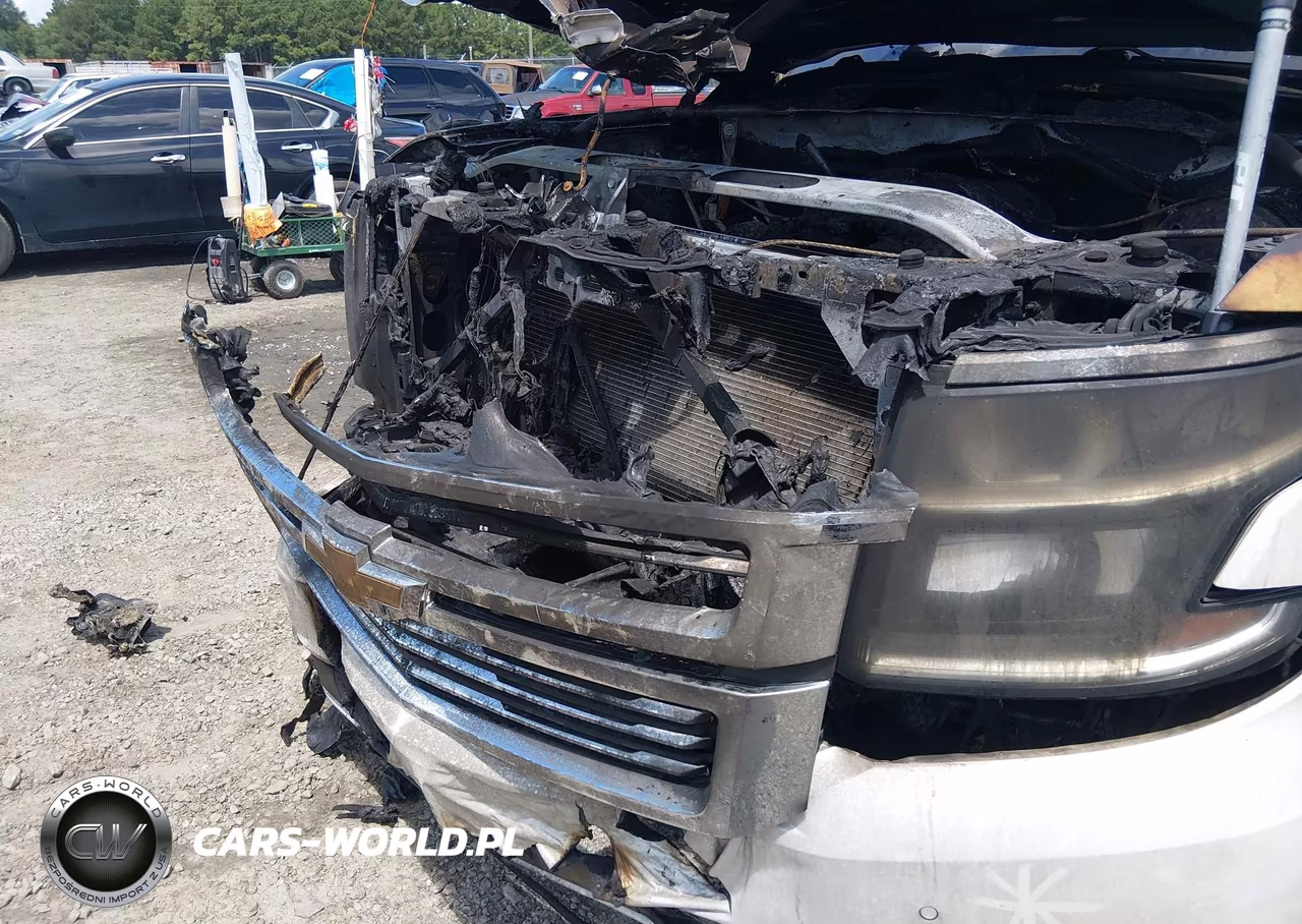 2016 Chevrolet Tahoe Ltz VIN:1GNSCCKC0GR155542 - 12
