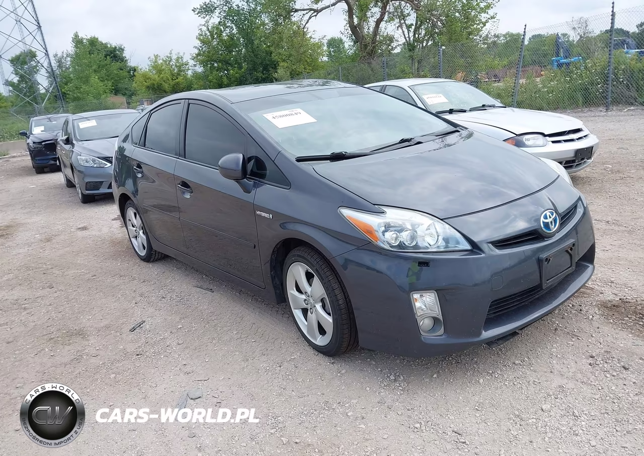 2010 Toyota Prius V – zdjęcie 1 z 11
