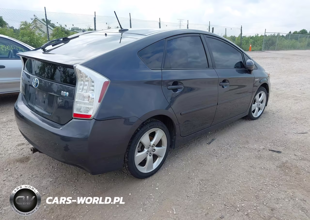 2010 Toyota Prius V VIN:JTDKN3DU1A0090852 - 4