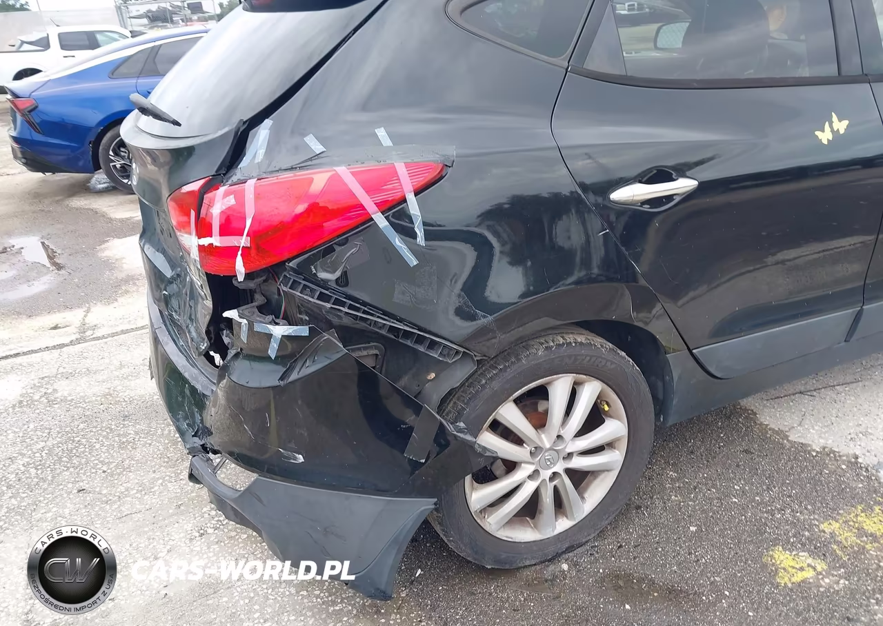 2011 Hyundai Tucson Limited VIN:KM8JU3AC7BU188347 - 16