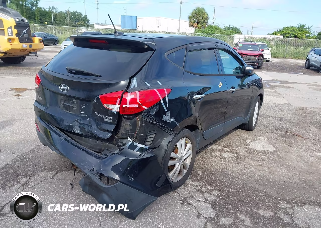 2011 Hyundai Tucson Limited VIN:KM8JU3AC7BU188347 - 4