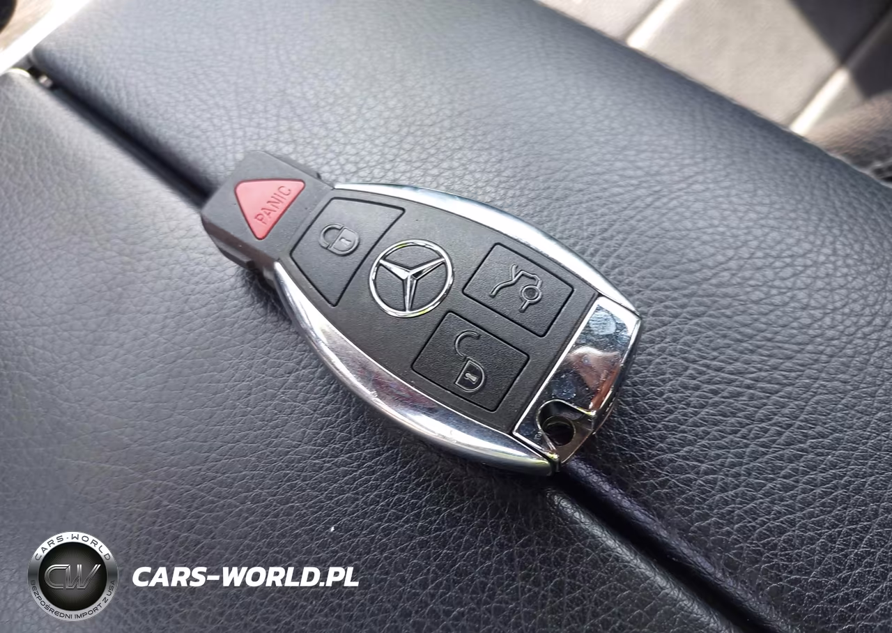 2015 Mercedes-Benz C 300 Sport 4Matic VIN:55SWF4KB5FU060069 - 11