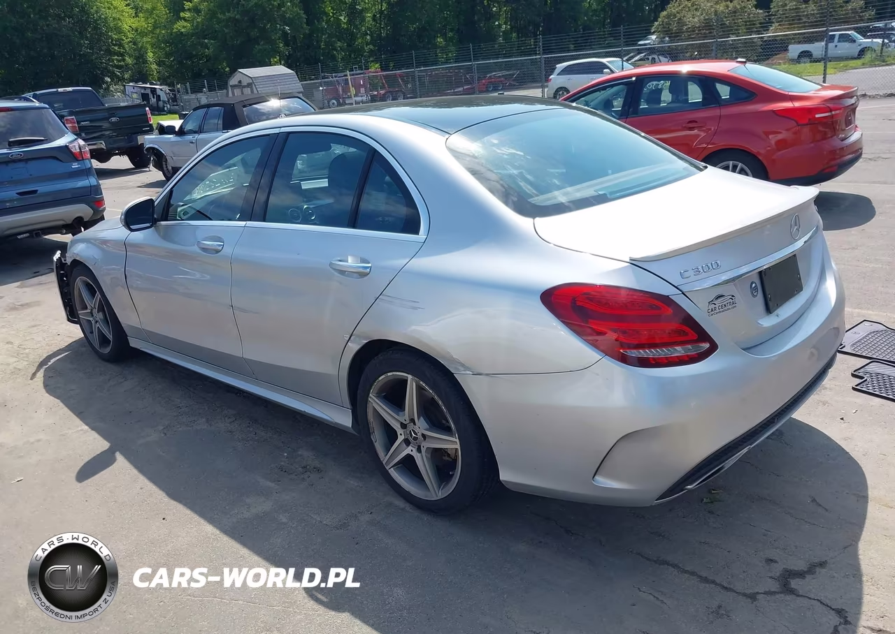 2015 Mercedes-Benz C 300 Sport 4Matic VIN:55SWF4KB5FU060069 - 3