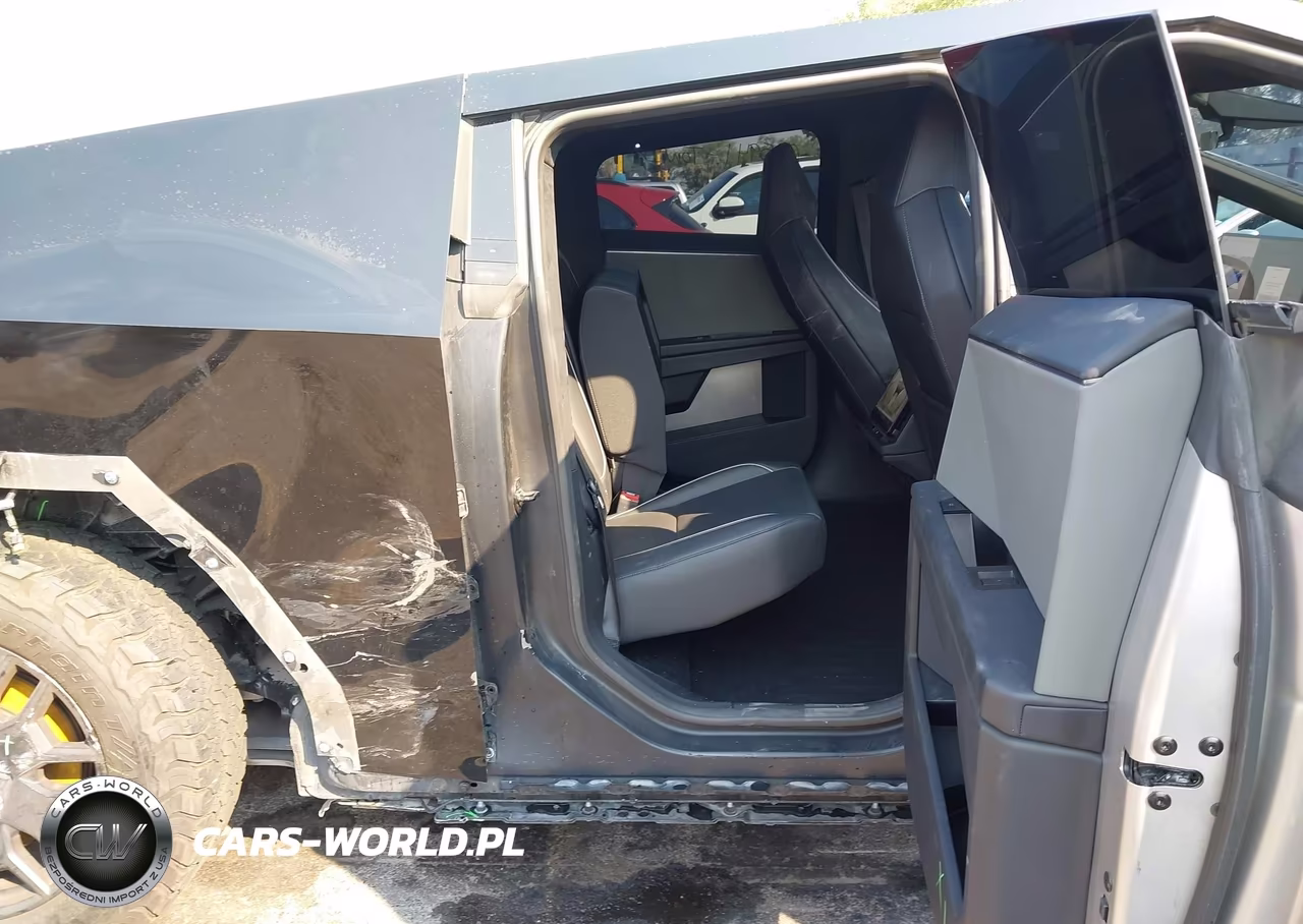 2024 Tesla Cybertruck VIN:7G2CEHED1RA035941 - 8