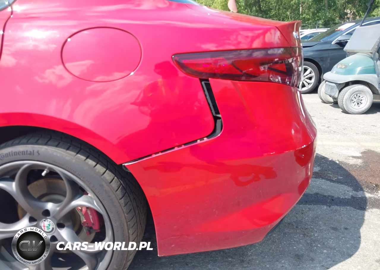 2018 Alfa Romeo Giulia Ti Sport Awd VIN:ZARFAEEN1J7582486 - 18