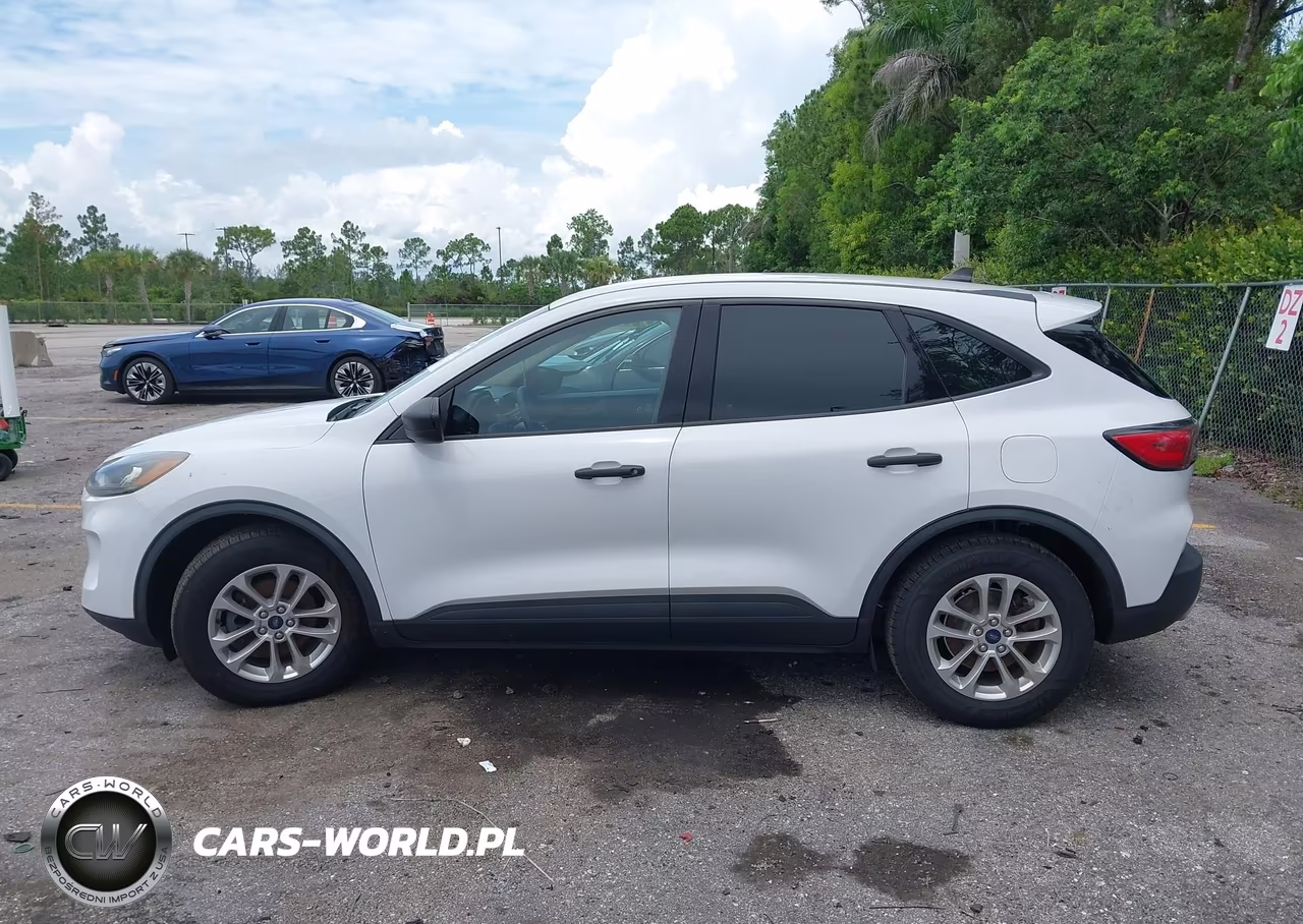 2020 Ford Escape S VIN:1FMCU0F6XLUC14354 - 14