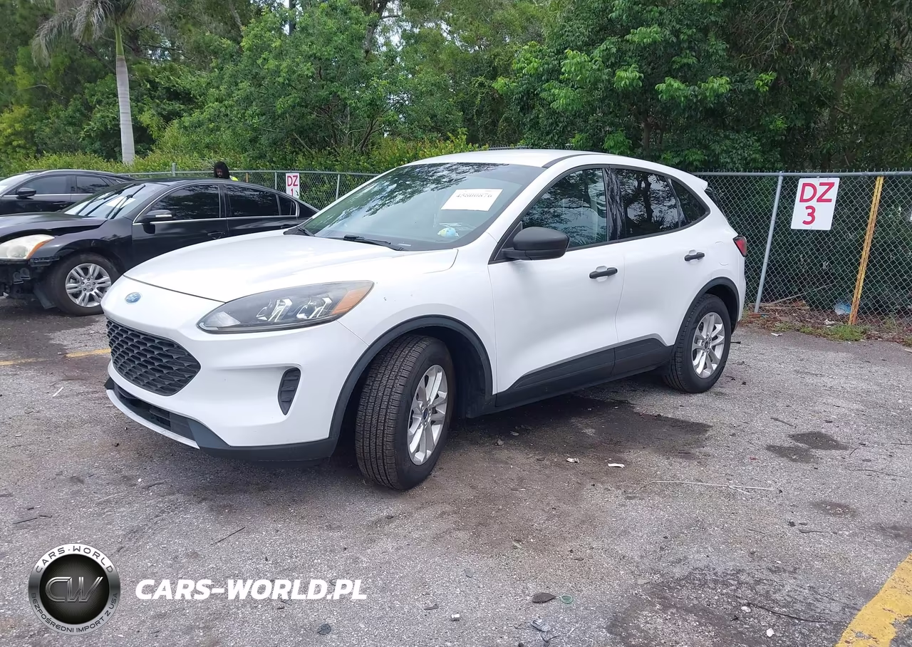 2020 Ford Escape S VIN:1FMCU0F6XLUC14354 - 2