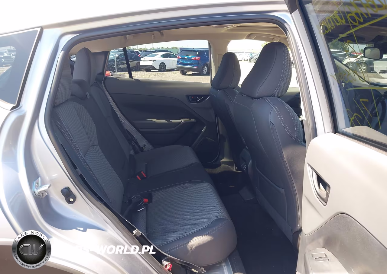 2024 Subaru Crosstrek Premium VIN:JF2GUADC2R8886657 - 8