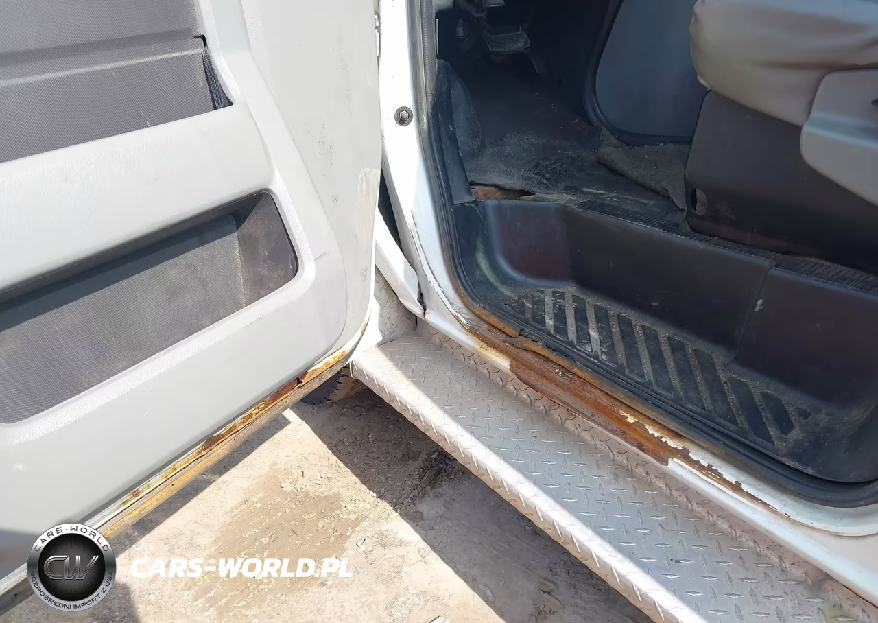 2009 Ford E-350 Super Duty Xl-Xlt VIN:1FBNE31L89DA22033 - 15