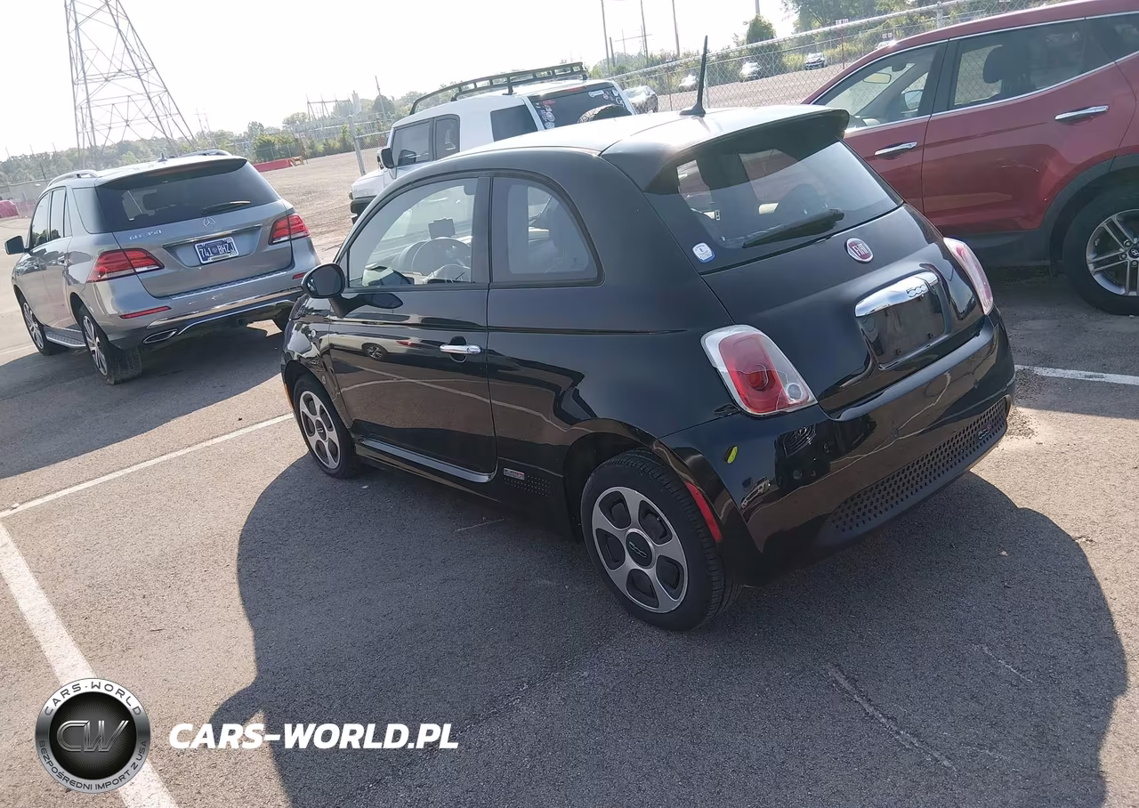 2015 Fiat 500L Trekking-Urbana Trekking VIN:3C3CFFGE5FT709619 - 3