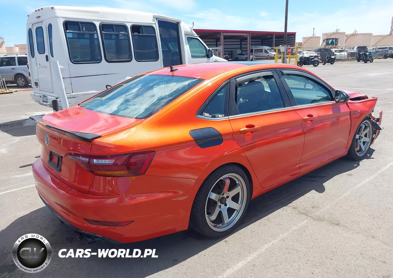 2019 Volkswagen Jetta VIN:3VWC57BUXKM058573 - 4