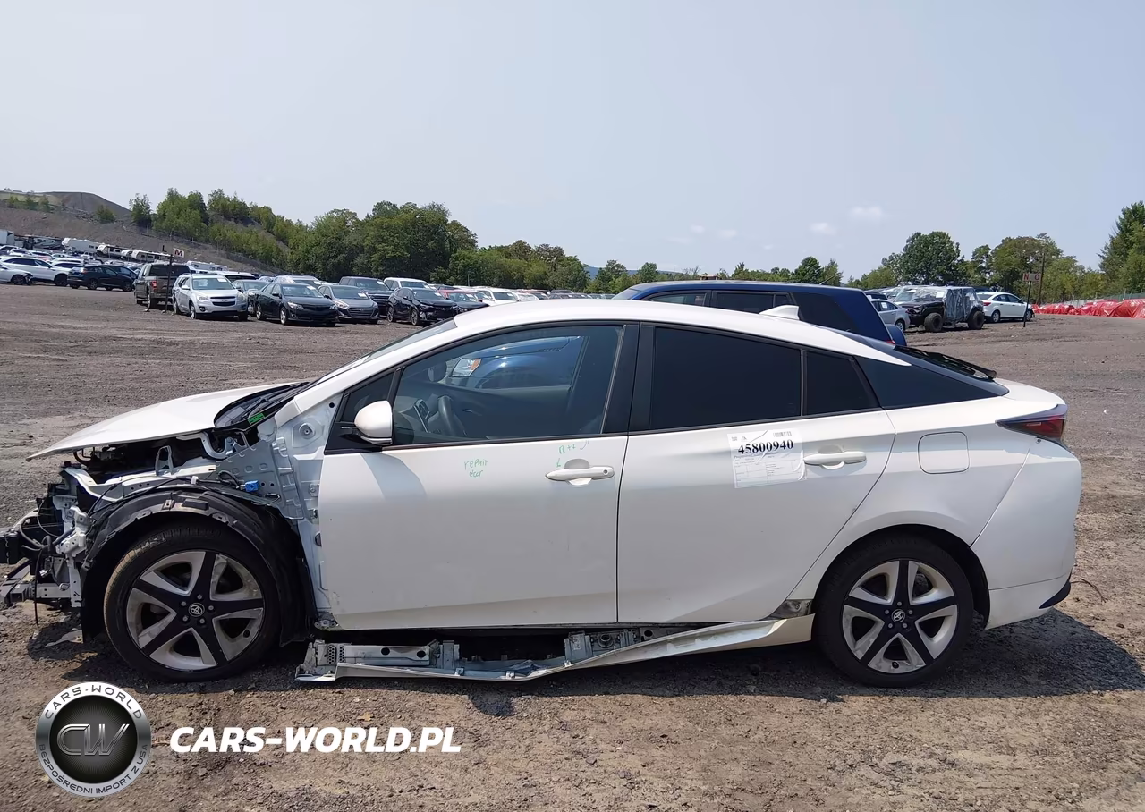 2017 Toyota Prius Four Touring VIN:JTDKARFU1H3031997 - 14