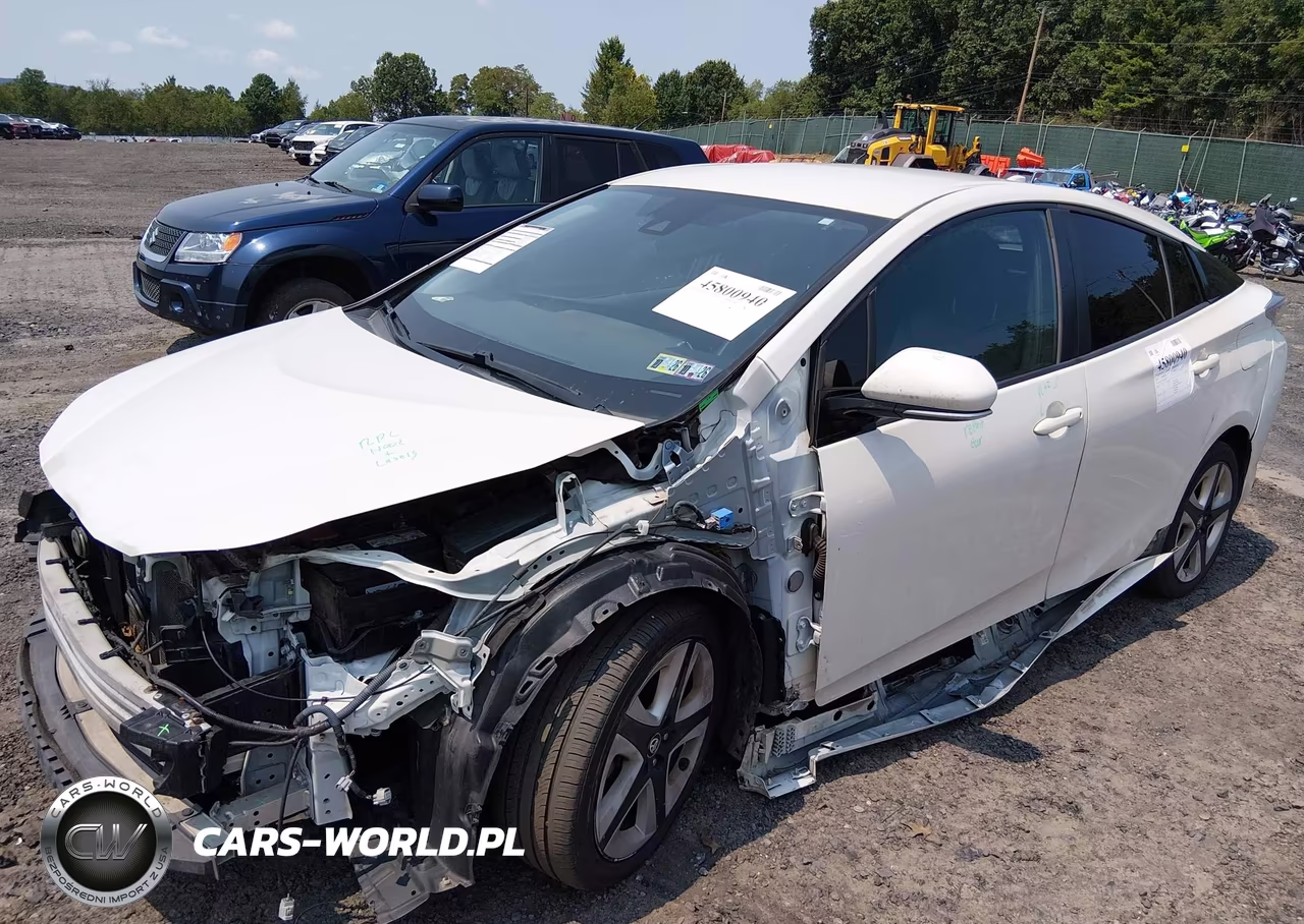 2017 Toyota Prius Four Touring VIN:JTDKARFU1H3031997 - 6