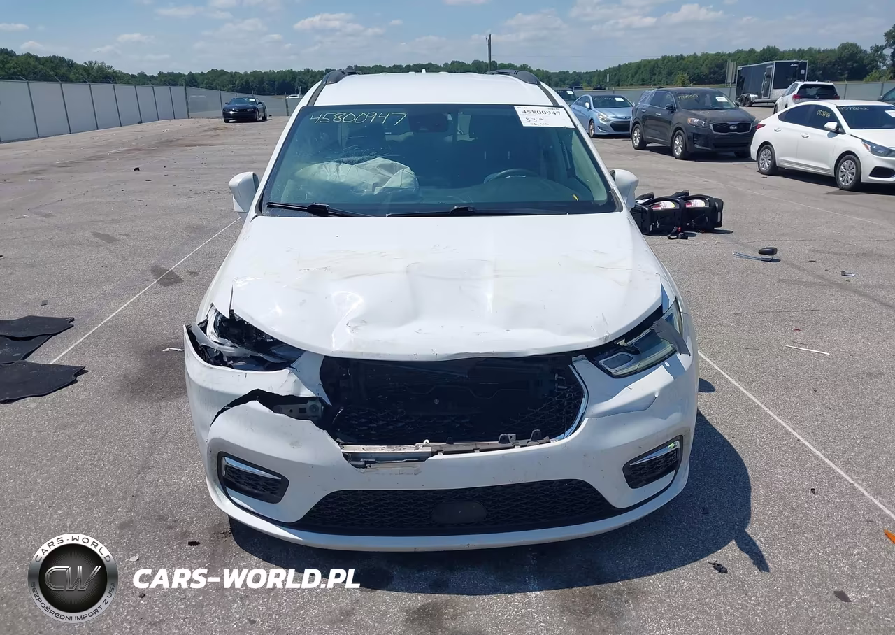2022 Chrysler Pacifica Touring L VIN:2C4RC1BG6NR132708 - 12