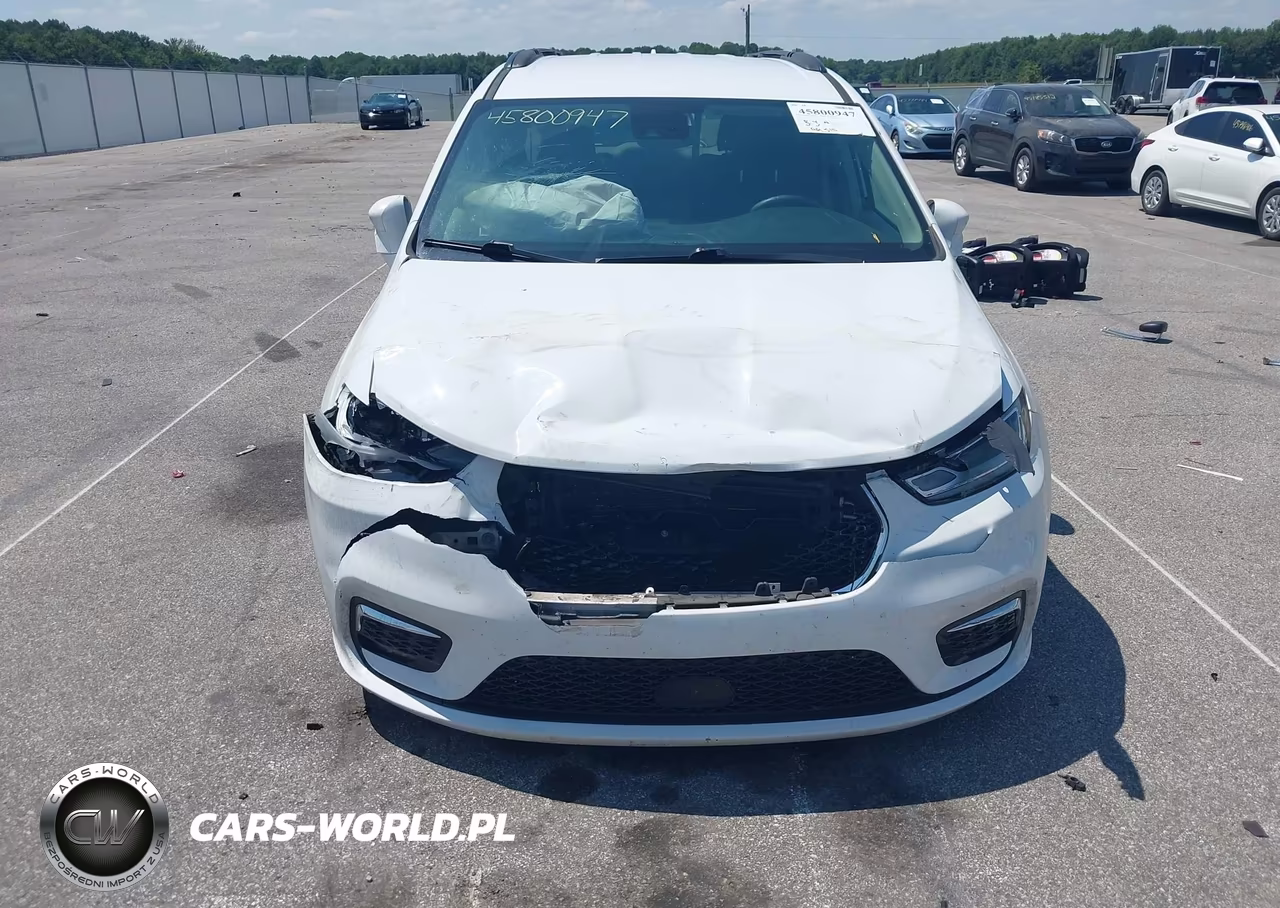 2022 Chrysler Pacifica Touring L VIN:2C4RC1BG6NR132708 - 6