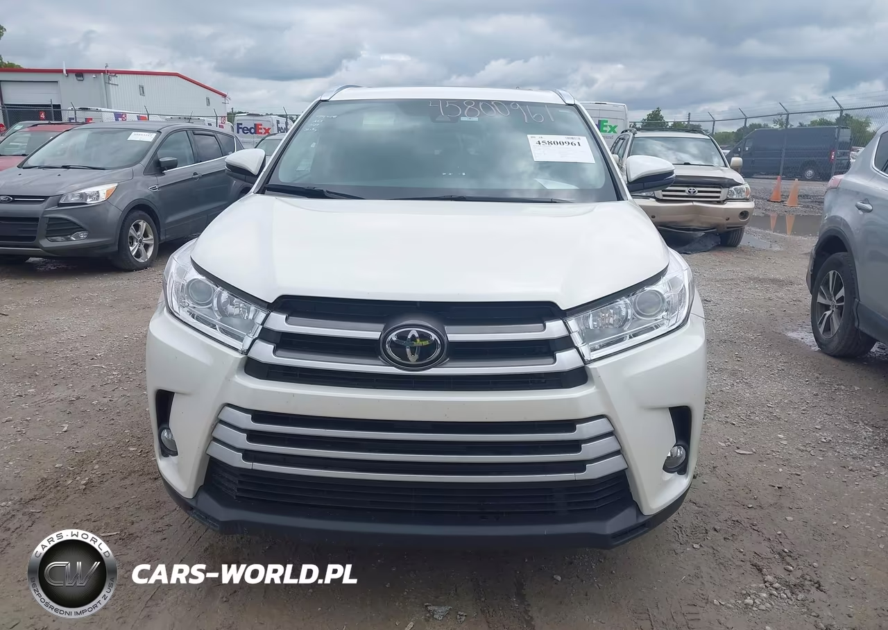 2019 Toyota Highlander Xle VIN:5TDJZRFH3KS617274 - 13