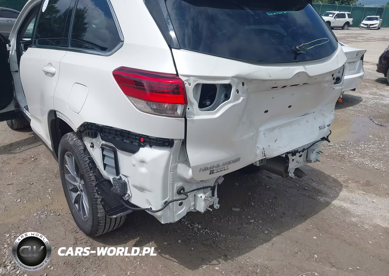 2019 Toyota Highlander Xle VIN:5TDJZRFH3KS617274 - 20