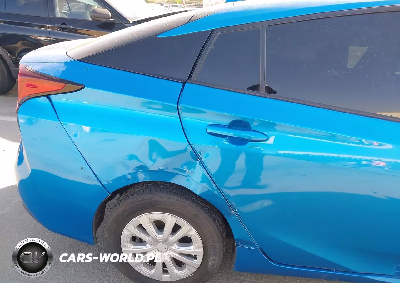 2022 Toyota Prius L VIN:JTDKAMFU1N3155332 - 13