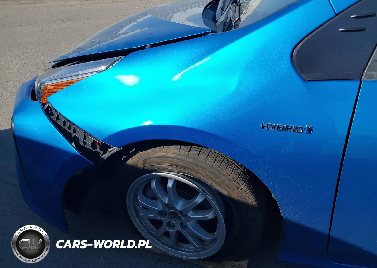 2022 Toyota Prius L VIN:JTDKAMFU1N3155332 - 17