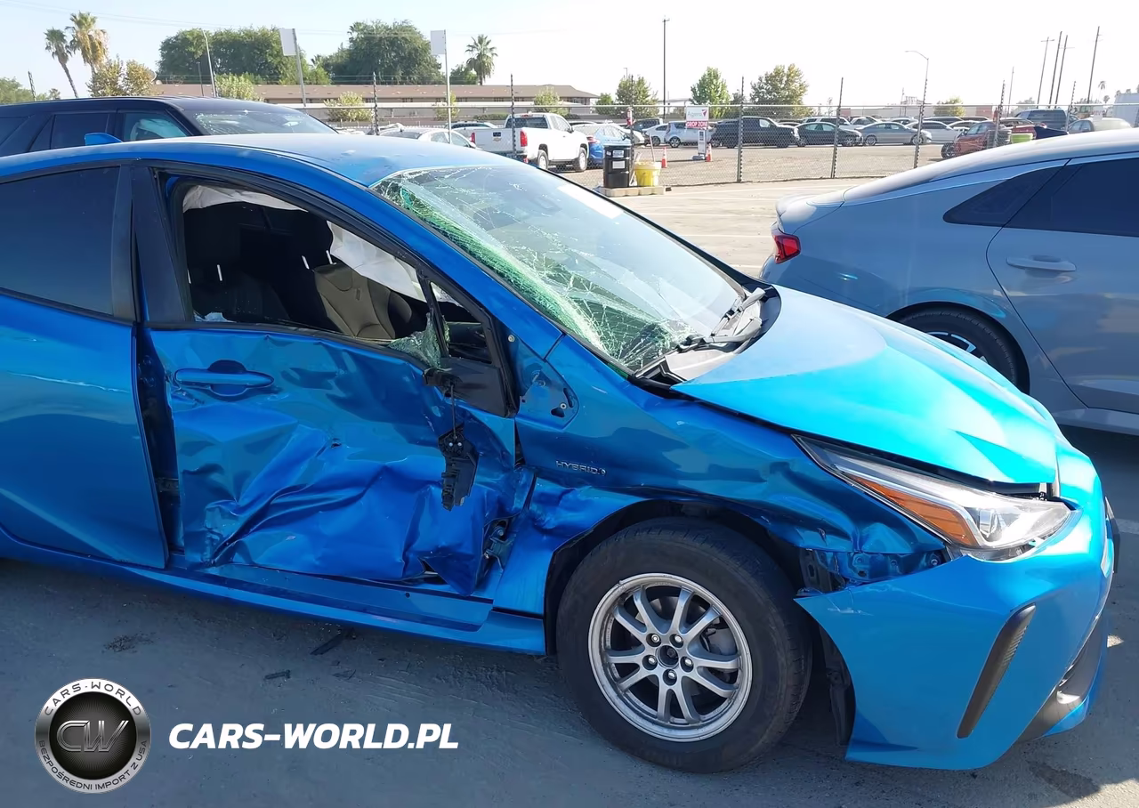2022 Toyota Prius L VIN:JTDKAMFU1N3155332 - 6