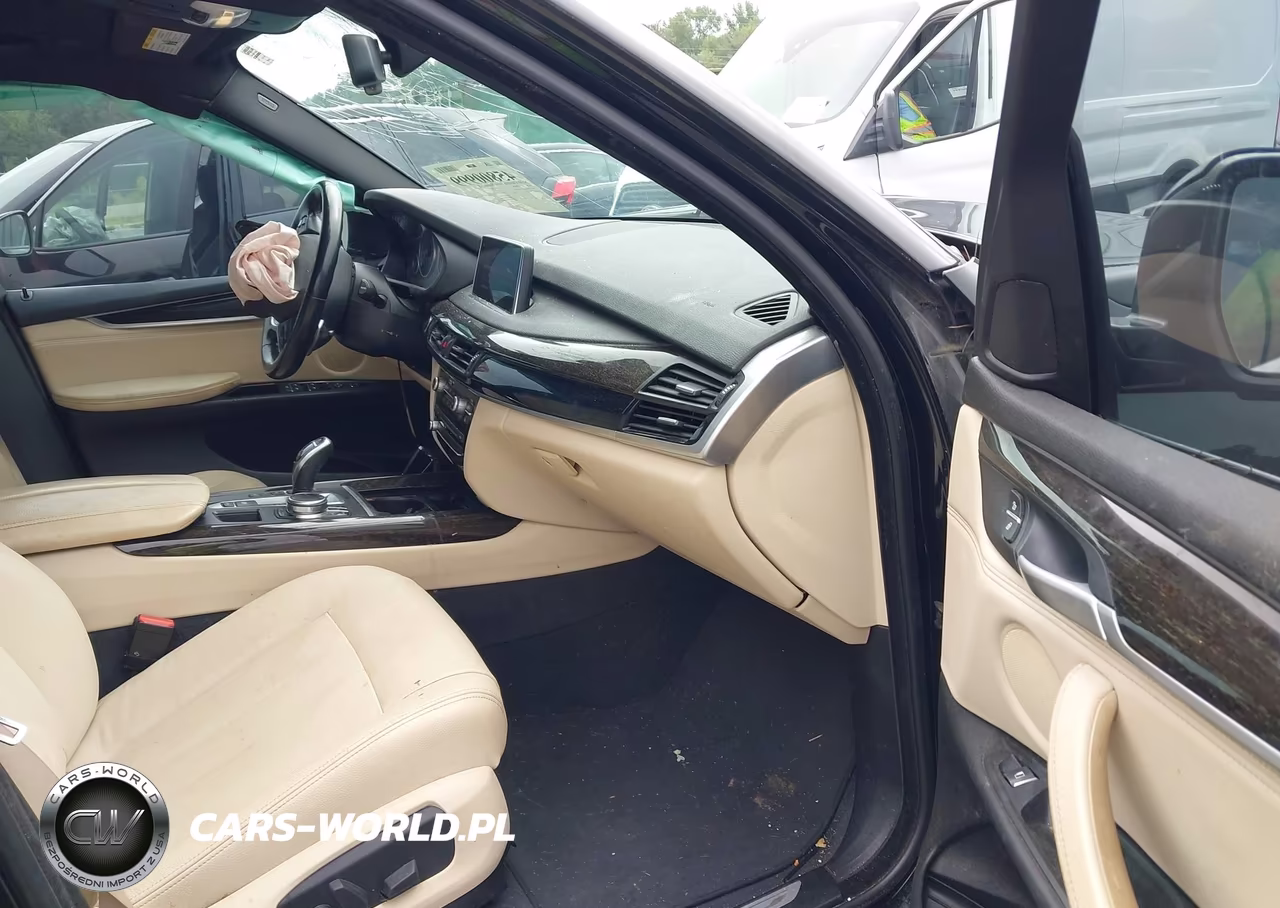 2018 BMW X5 xDrive35I VIN:5UXKR0C55JL075958 - 5