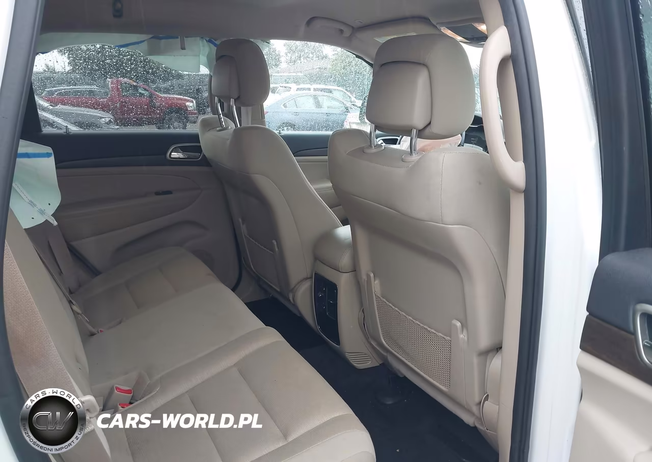 2017 Jeep Grand Cherokee Laredo VIN:1C4RJFAG1HC720467 - 8